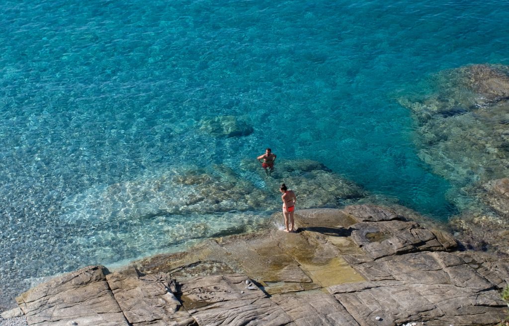 Kalamaki Beach. Παραλία Καλαμάκι. Vacation home in Lafkos Pelion. Holidays in Greece. 