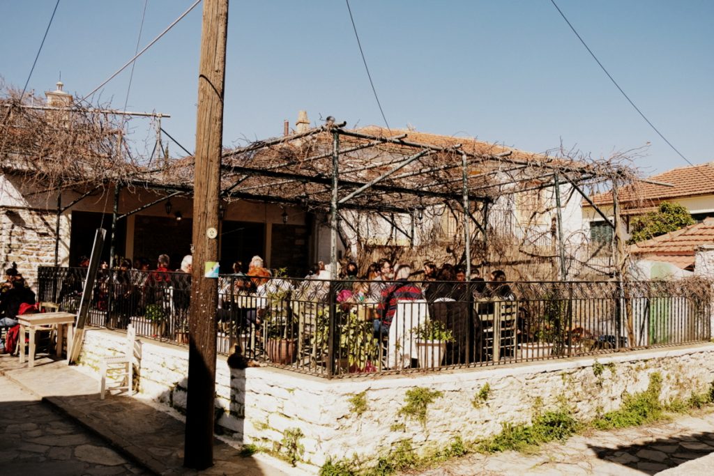 Magdas Tavern in Lafkos. The Village Lafkos is one of the most beautiful and authentic places on the Greek peninsula of Pelion, characterized by an atmospheric square and the absence of cars. Vacation home in Pelion. Holidays in Greece.