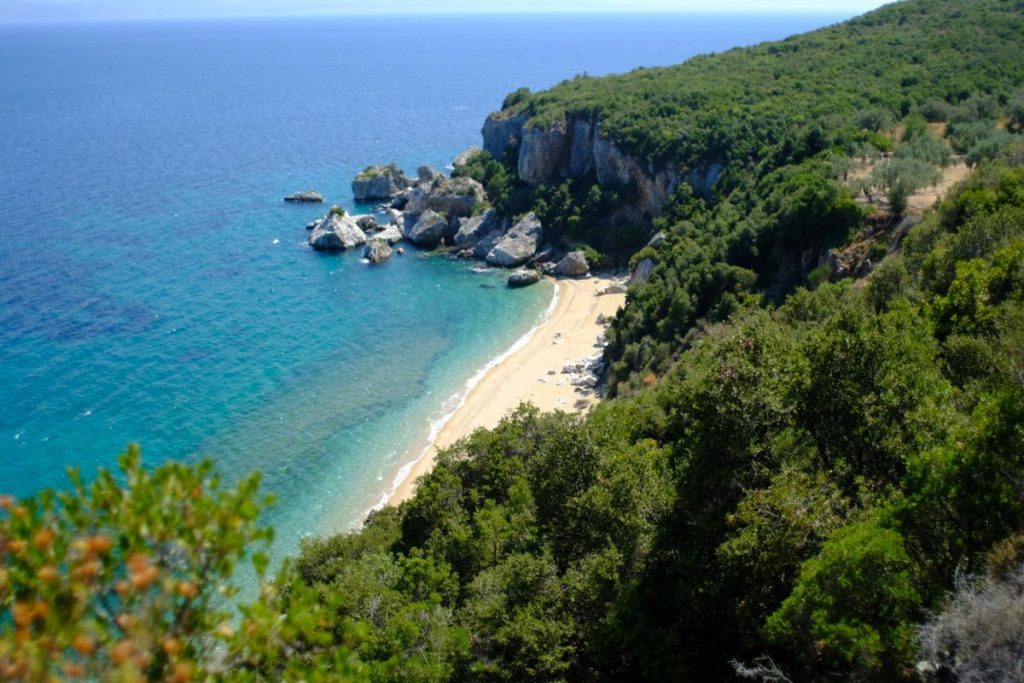 Strand von Karavaki nahe Lafkos im Pilion. Unsere Ferienwohnung ist nur etwa 10 Minuten Fahrt von diesem Strand entfernt.