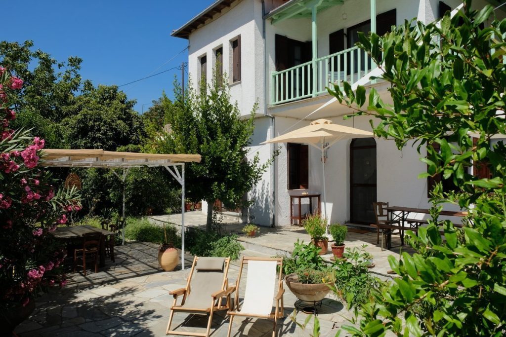 Garten. Ferienhaus mit Aussicht im Pilion, Griechenland