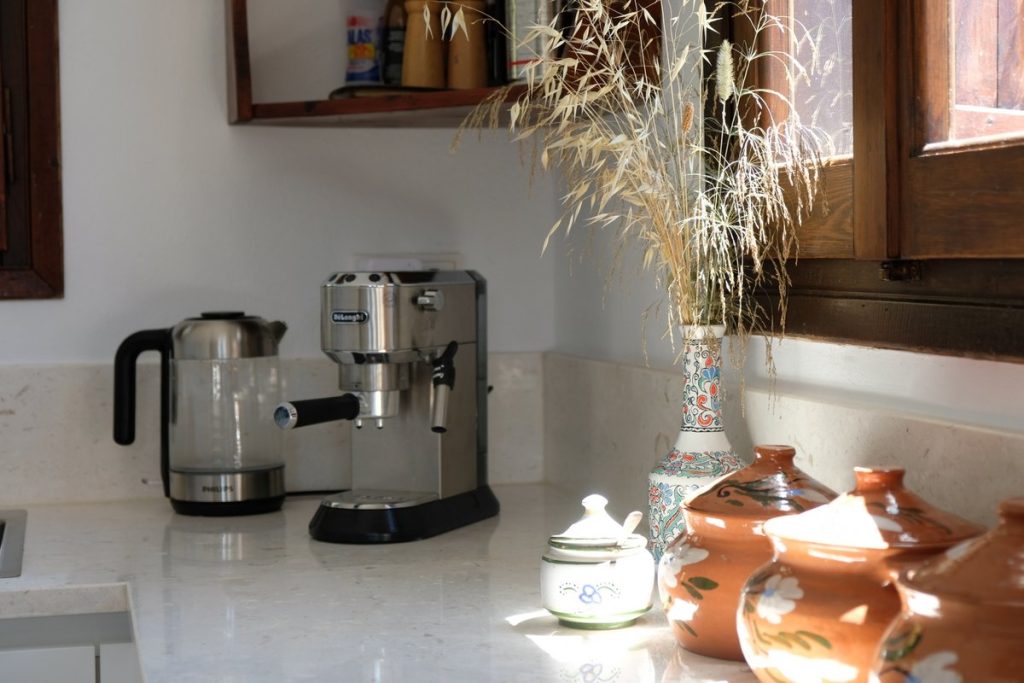 Kitchen. Cottage Pelion. Voll ausgestattetes Ferienhaus in Griechenland